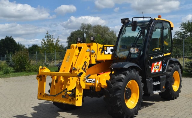 jcb